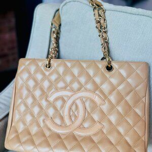 Chanel Grand Shopping Tote